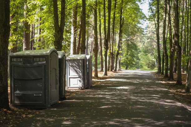 Portable Toilet Options We Offer in Crystal Lake, FL